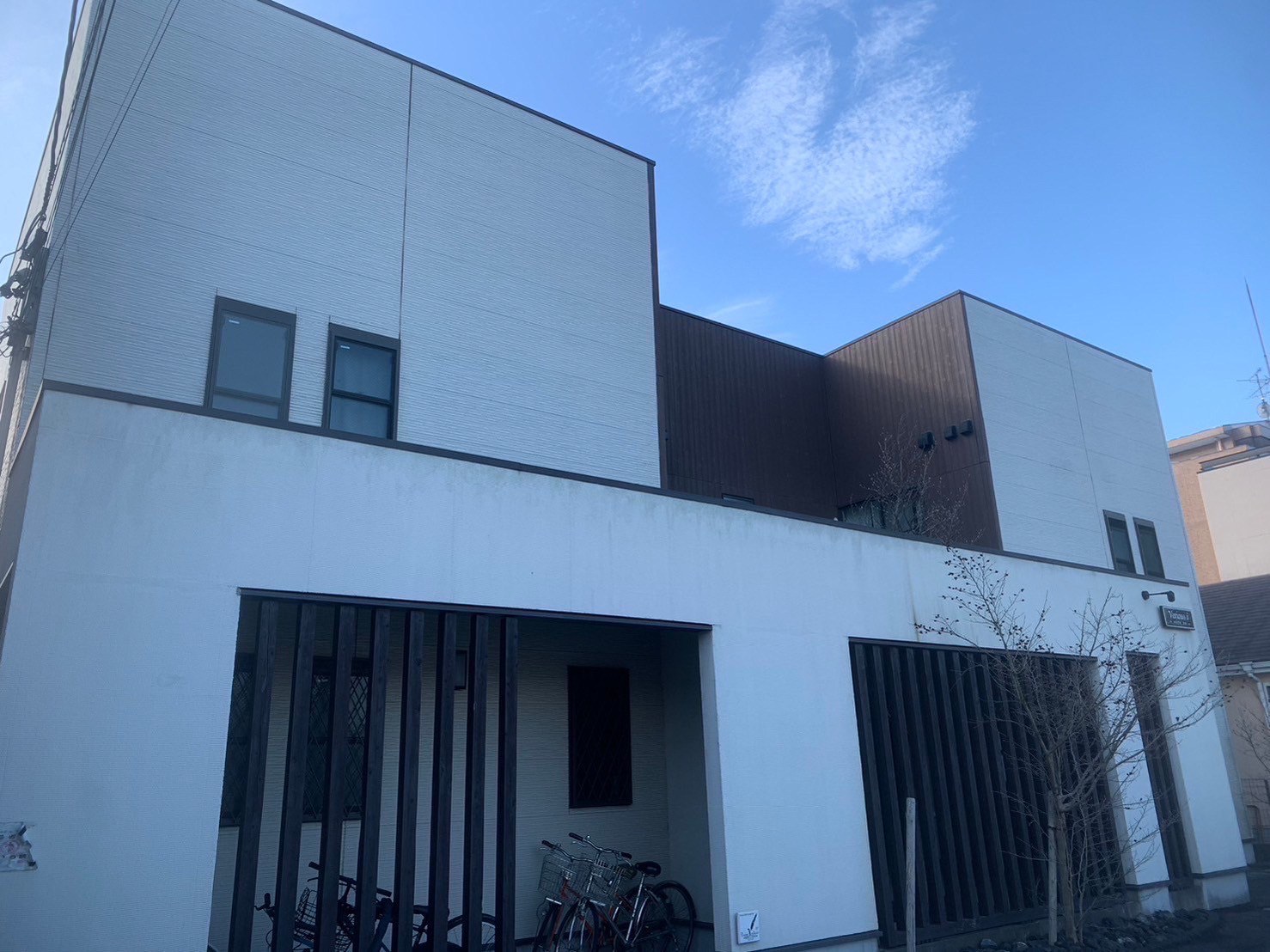 塗り替え前の建物外観