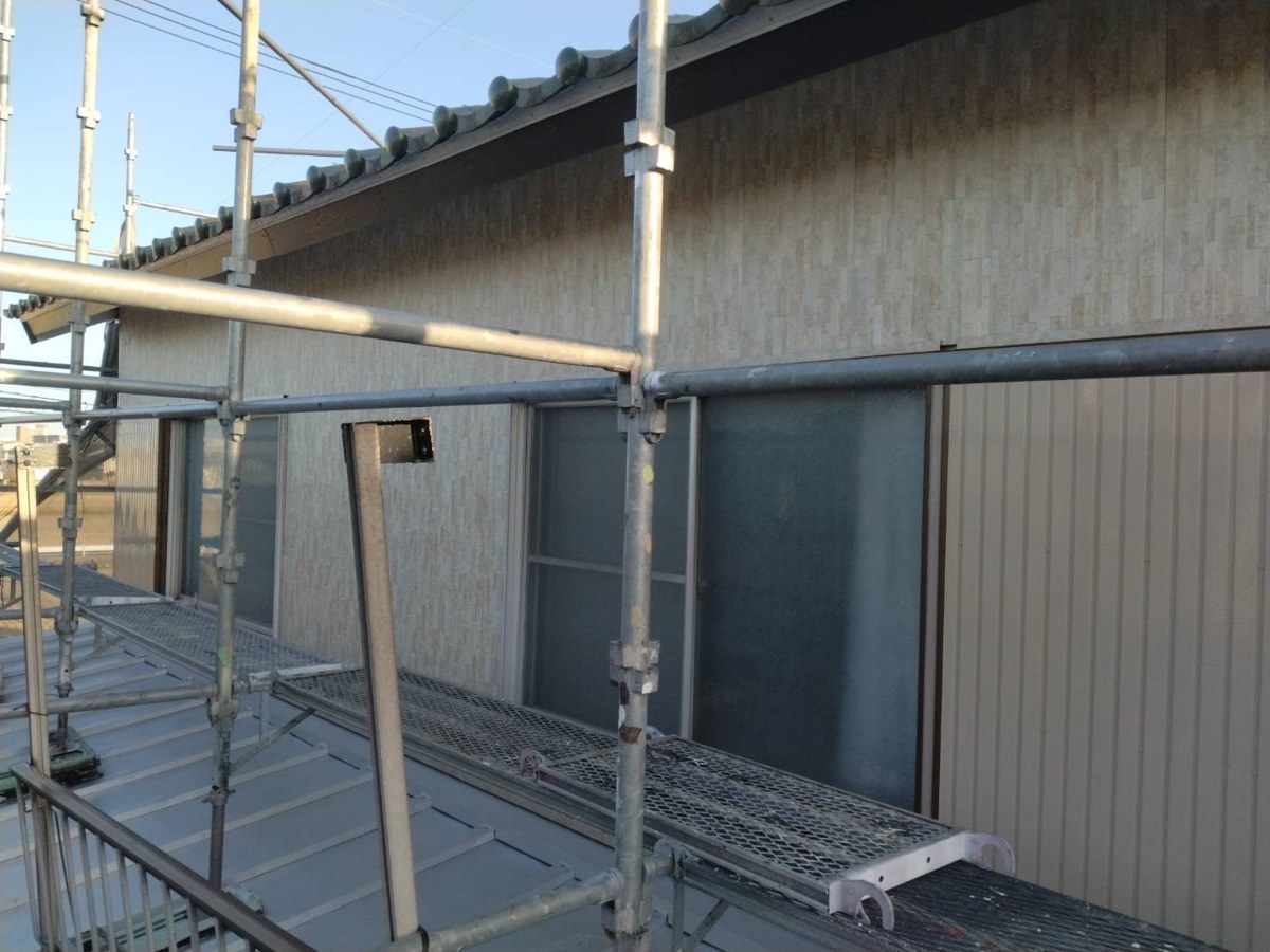 作業用の足場の設置